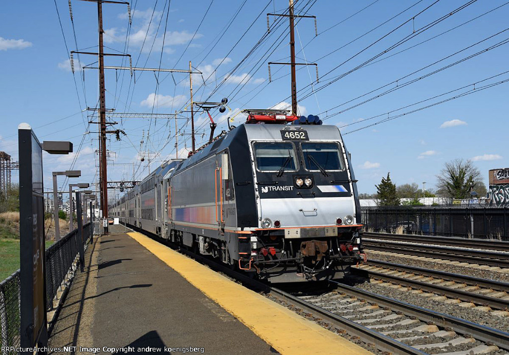 NJT 4652